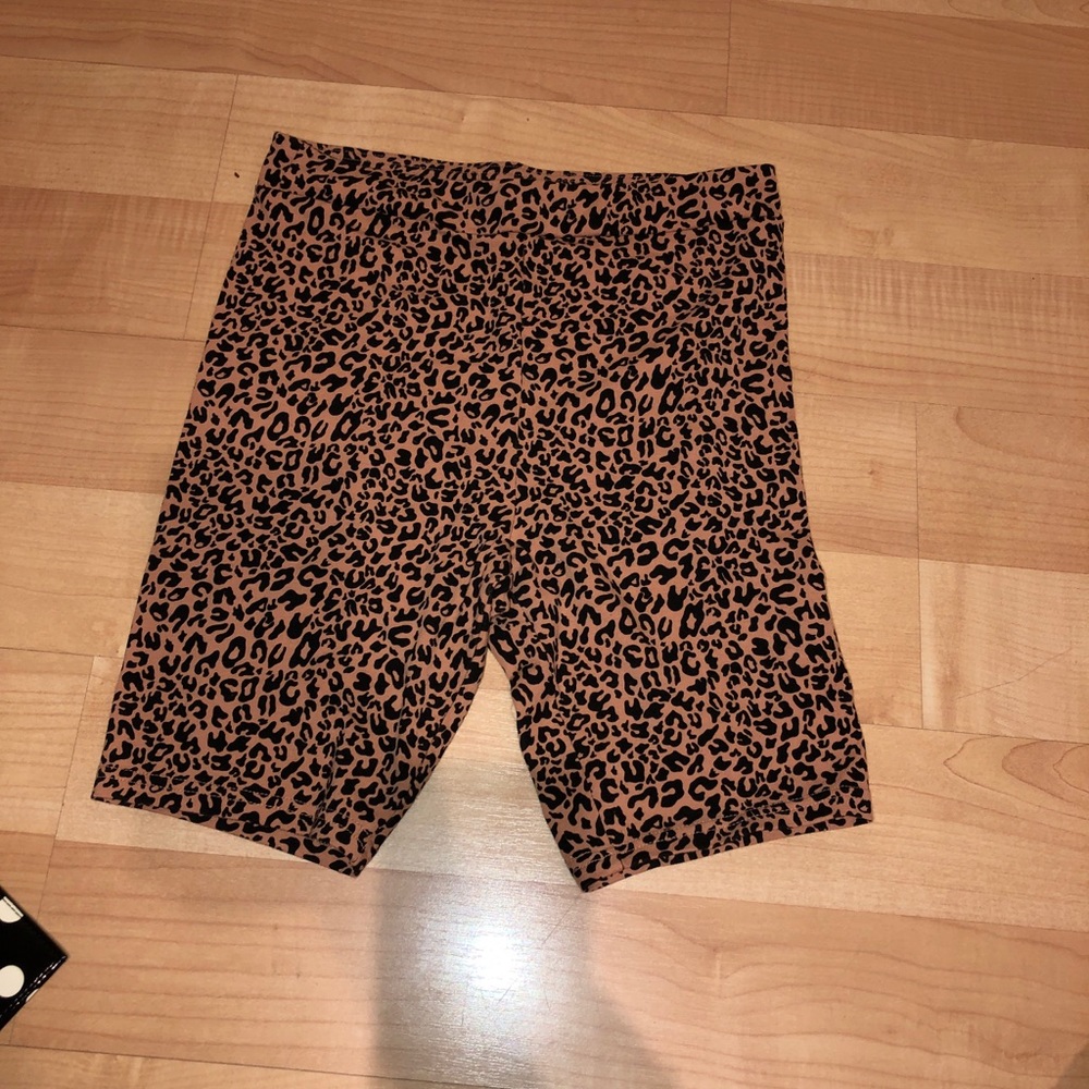 Leopard biker shorts